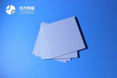 氮化鋁陶瓷基板與氧化鋁陶瓷基板的區(qū)別